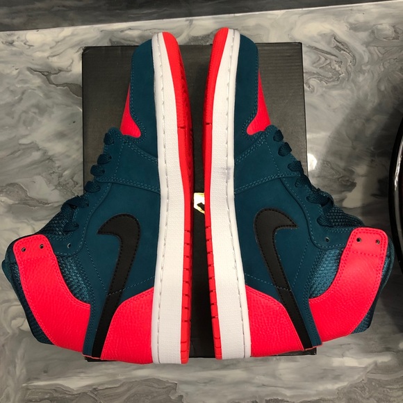 Nike Air Jordan 1 Retro High Russell Westbrook - Picture 5 of 6